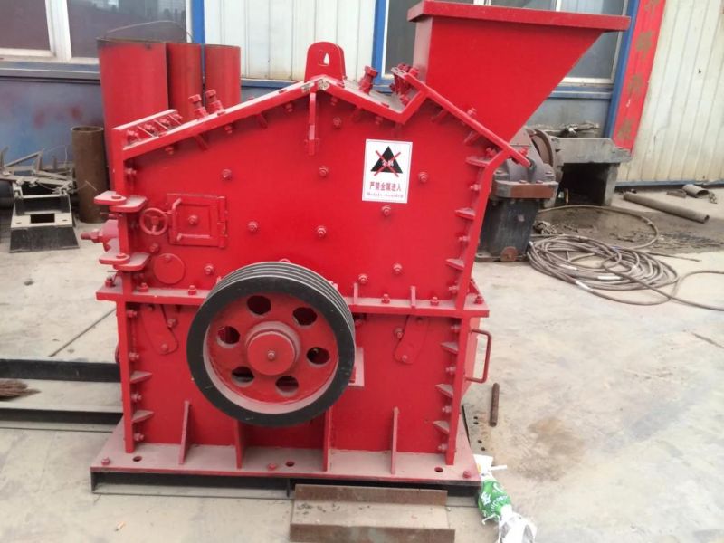 Lime Stone. Clinker Crusher of Mining Crushing Equipment Used for Cement Production Project