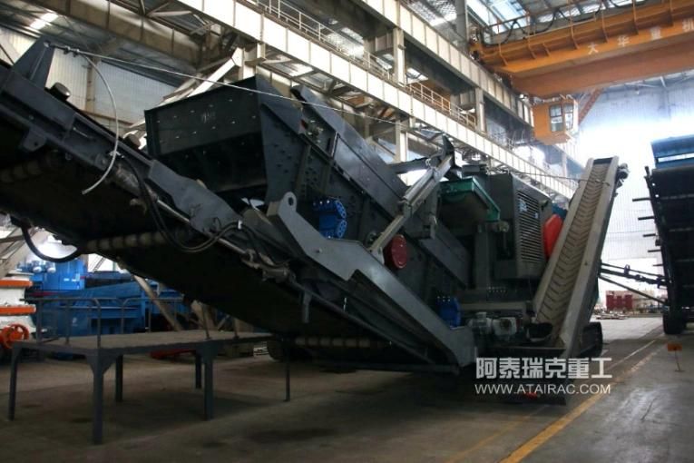 150tph China Made Mobile Crawler Type Aggregate and Sand Crushing Plant with Large Capacity