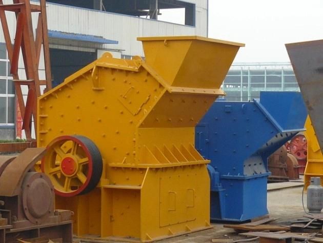 Lime Stone. Clinker Crusher of Mining Crushing Equipment Used for Cement Production Project