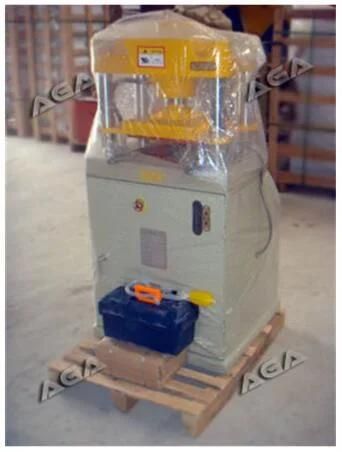 Stone Pressing Machine for Granite%Marble Waste (P72)